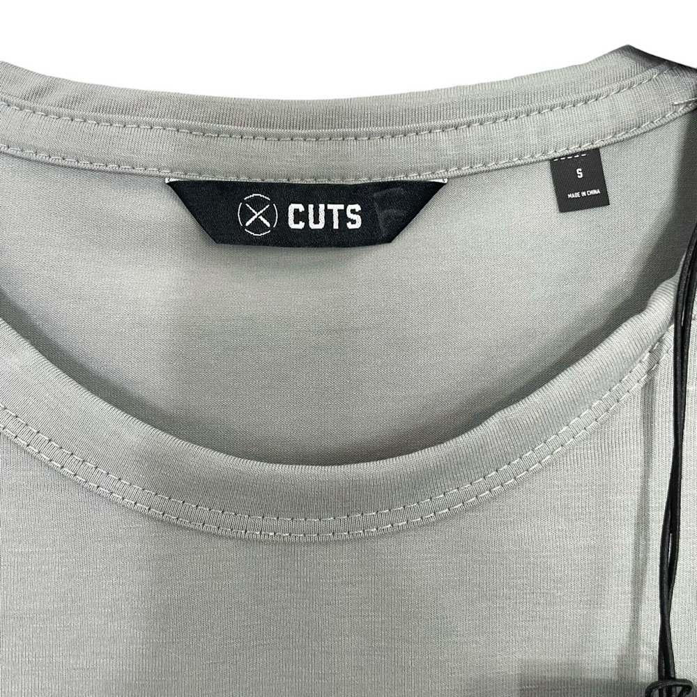 Cuts Clothing Women's Almost Friday Tee T-Shirt Cropped Haze NWT - Picture 6 of 10